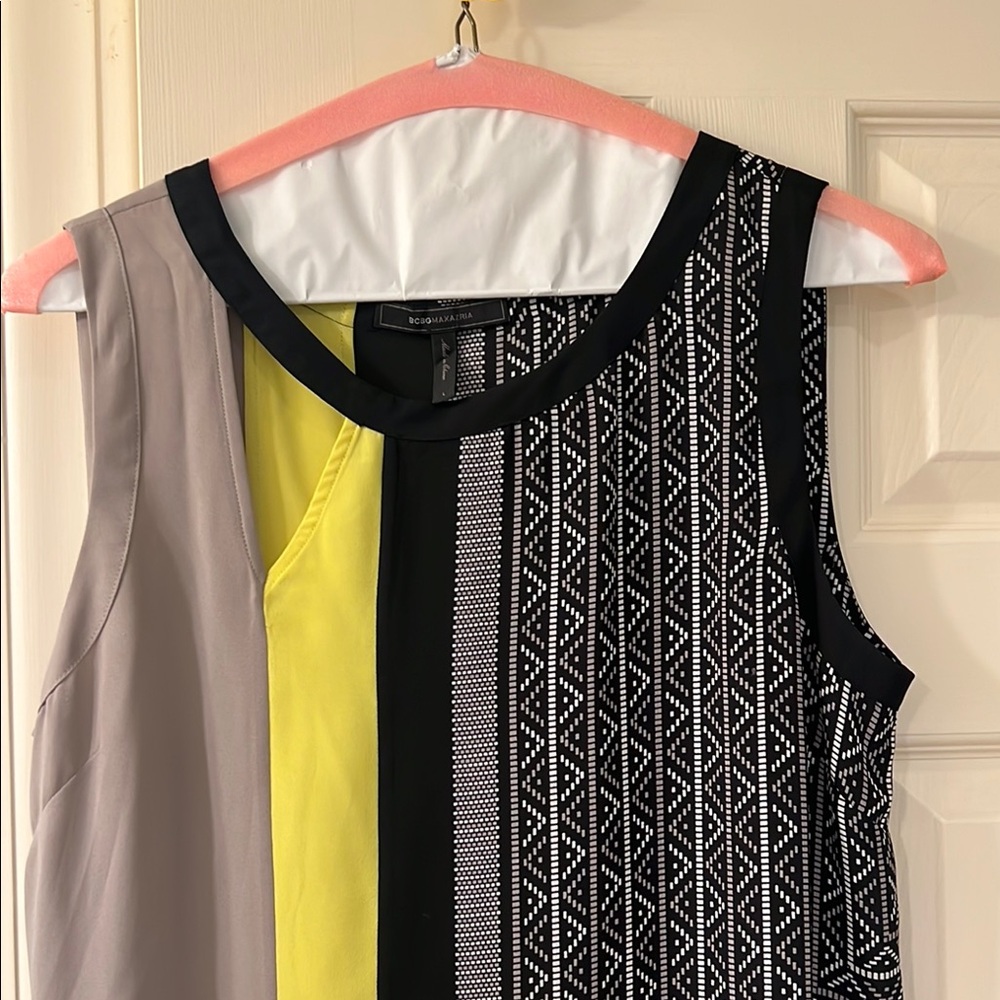 BCBGMaxAzria Black and Yellow Graphic Boxy Tank Top